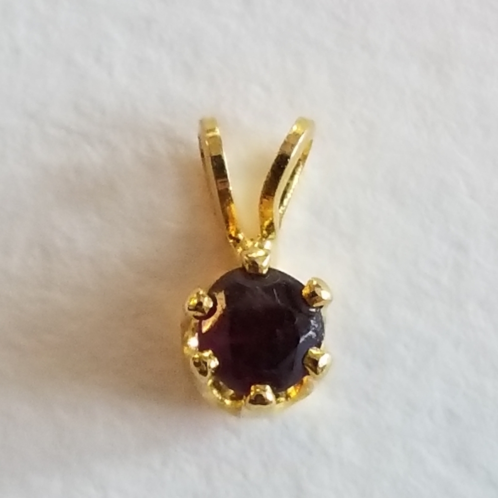 Relisted - Vintage tiny solitaire pendant purple gold tone - Picture 10 of 10